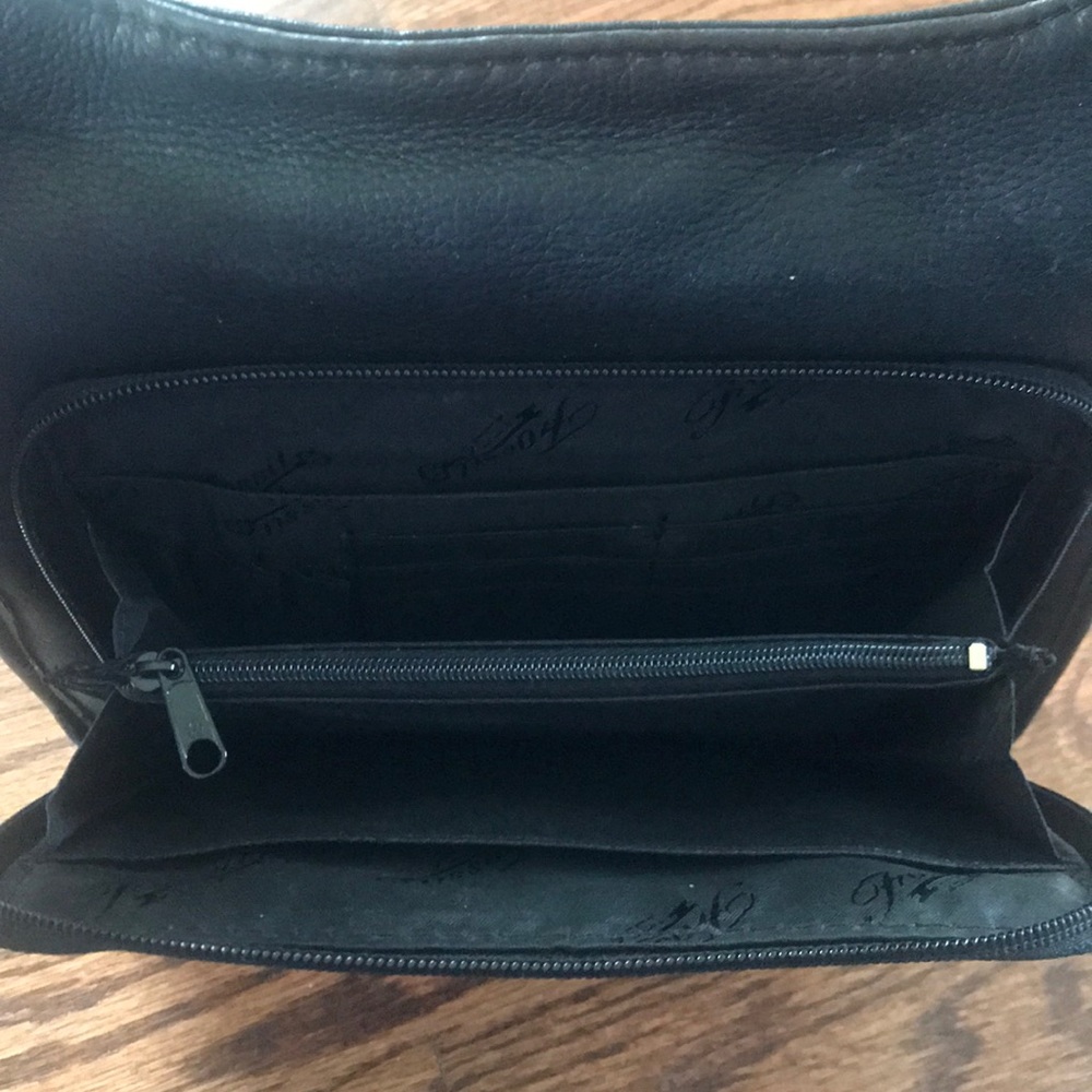 Authentic Fossil Purse - Picture 4 of 5